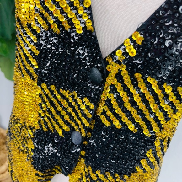 Vintage Sequins Embellished Beaded Gold Black Fabulous Retro Vest - Picture 2 of 5
